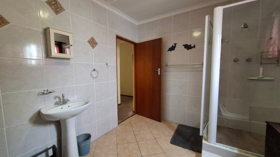 5 Bedroom Property for Sale in Witsand Western Cape